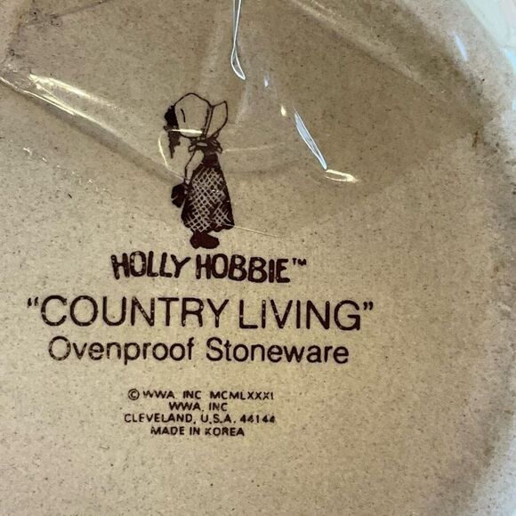 Vintage Holly Hobbie “Country Living” Stoneware Jar. - Picture 6 of 16